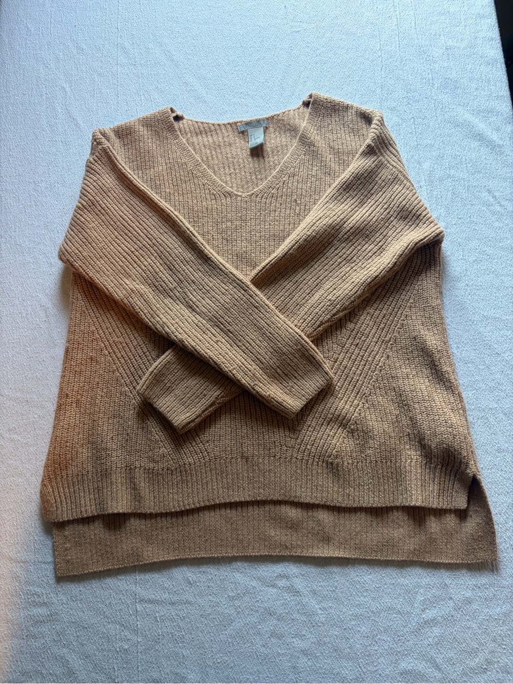 H&M Women's V-Neck Sweater in Camel Brown